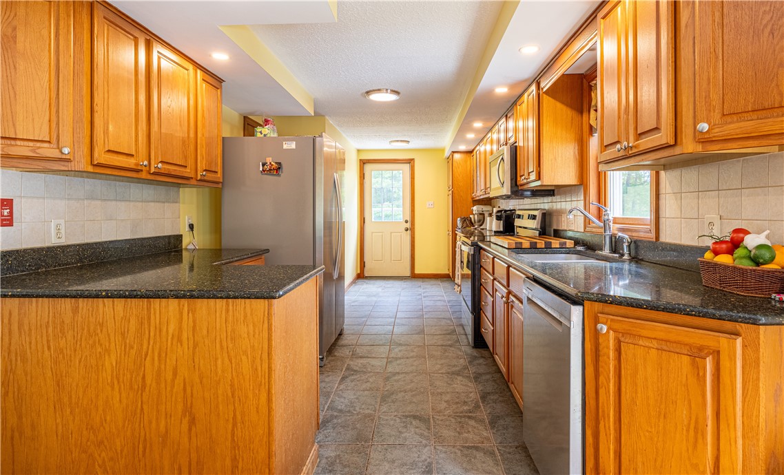 1846 East Wallum lake Road