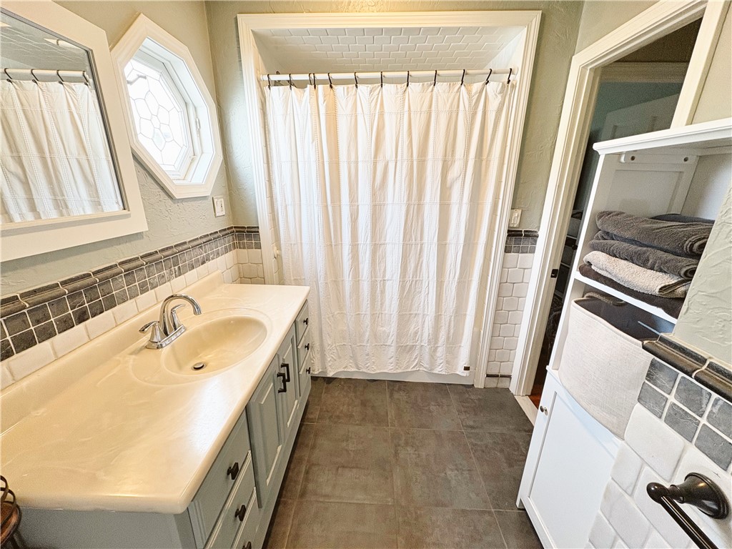 1058 Smithfield Avenue