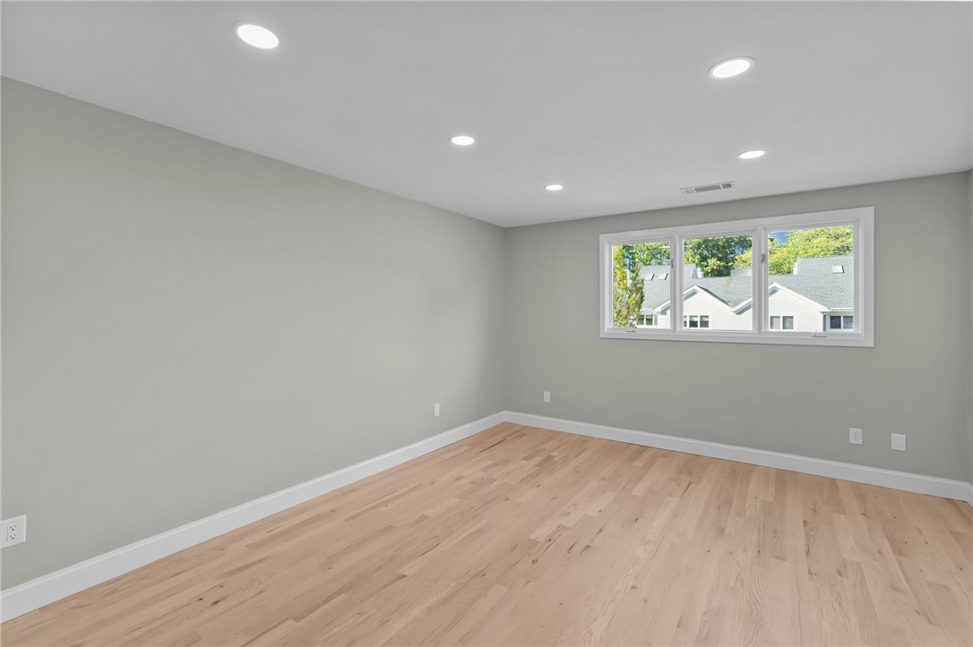 35 Bagy Wrinkle Cove