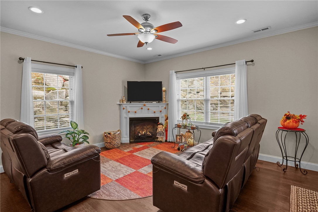 550 Wakefield Street 3