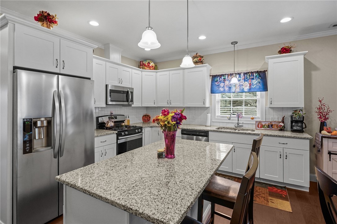 550 Wakefield Street 3