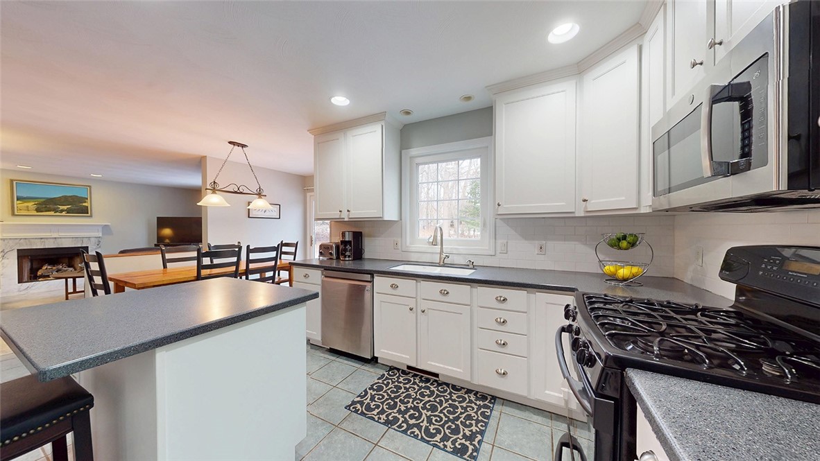 24 Ridge Crest Lane