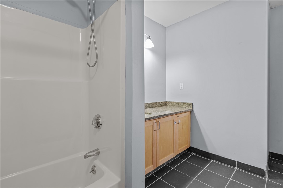 75 Eagle Street 2G