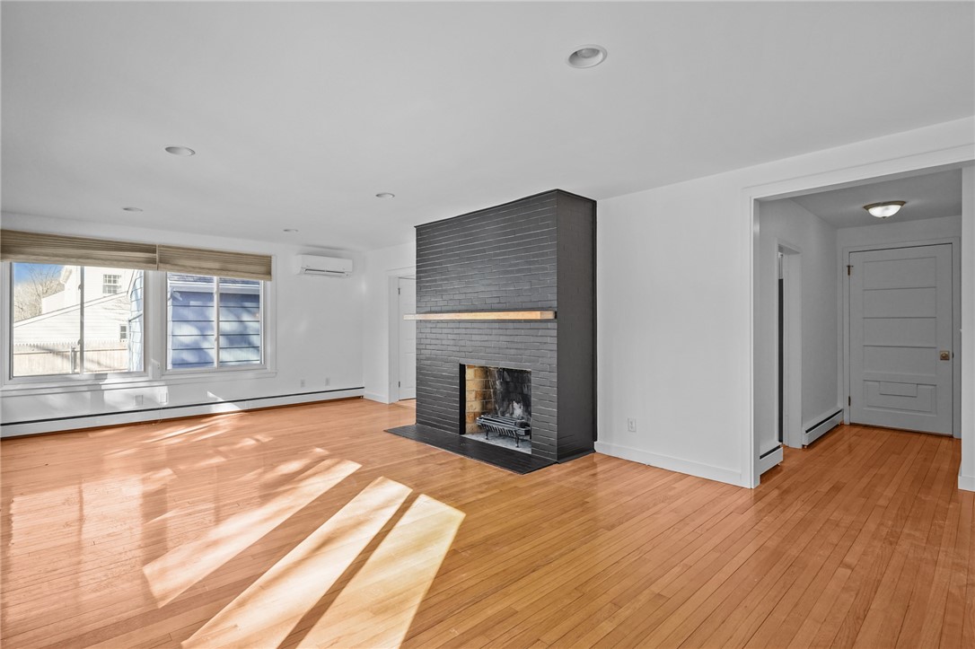 6 Conway Drive