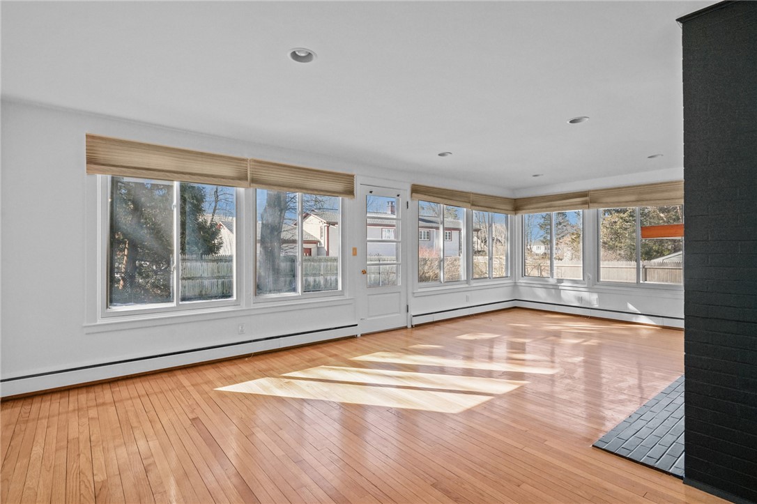 6 Conway Drive