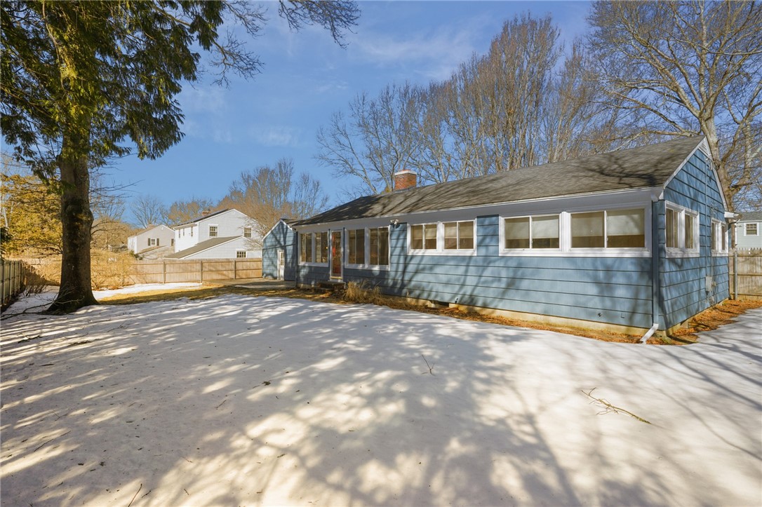 6 Conway Drive