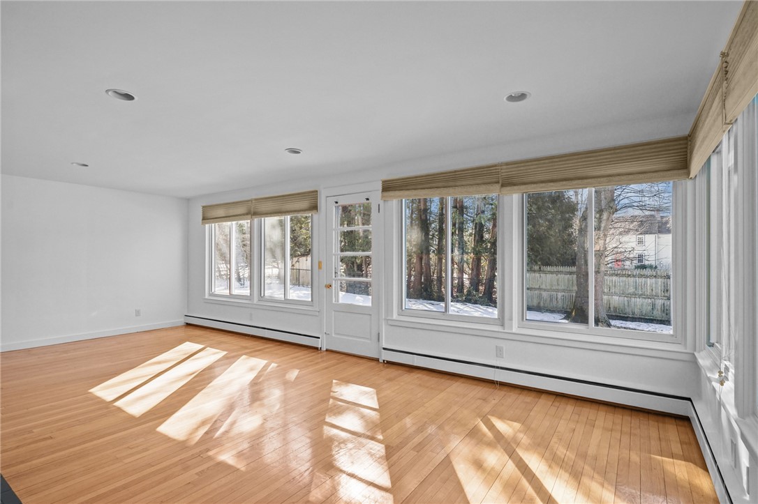 6 Conway Drive