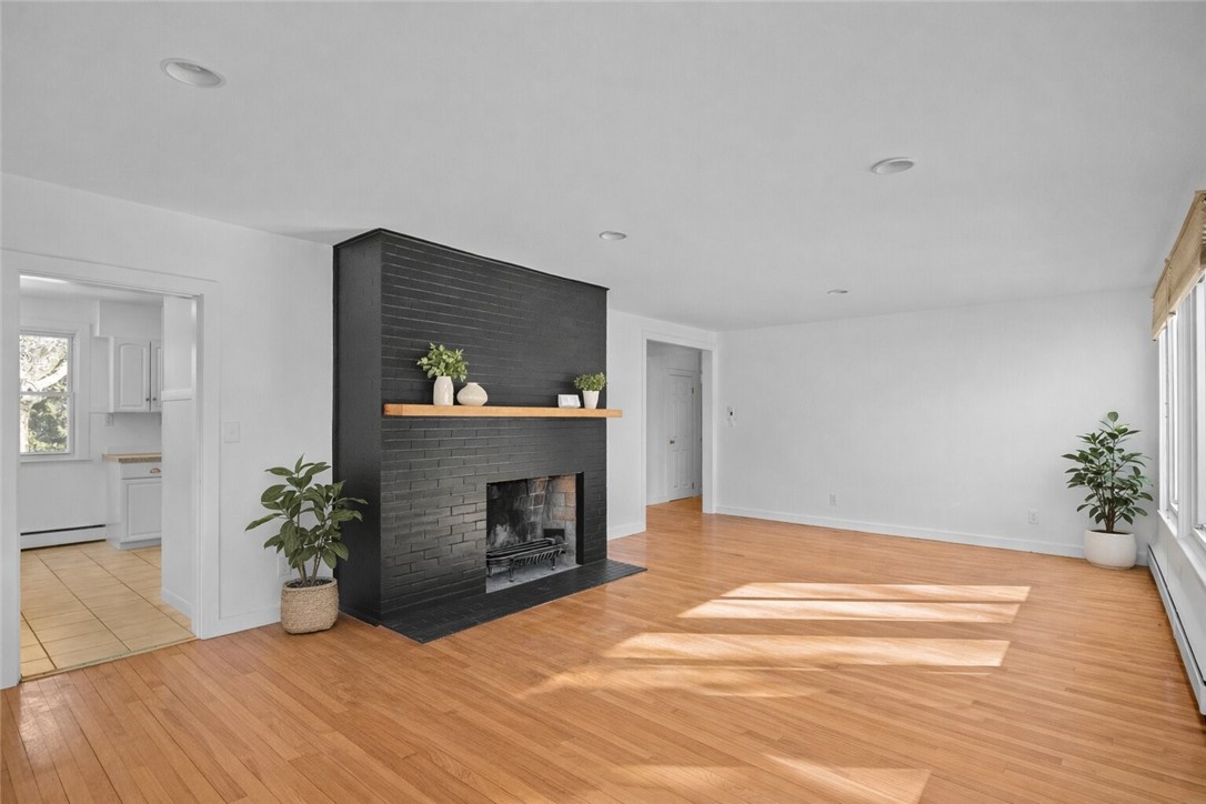 6 Conway Drive