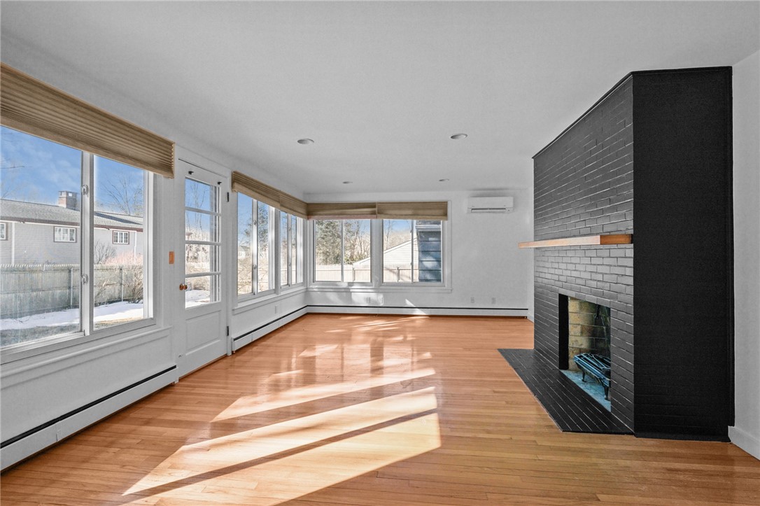 6 Conway Drive