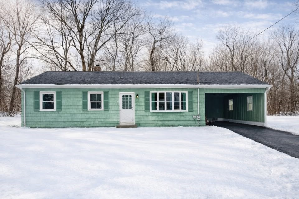 22 Overhill Road