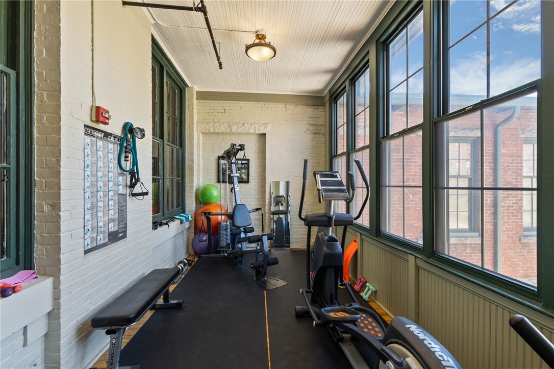 99 Allen Street 105
