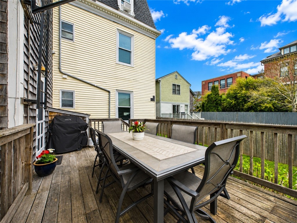 15 Narragansett Avenue 1
