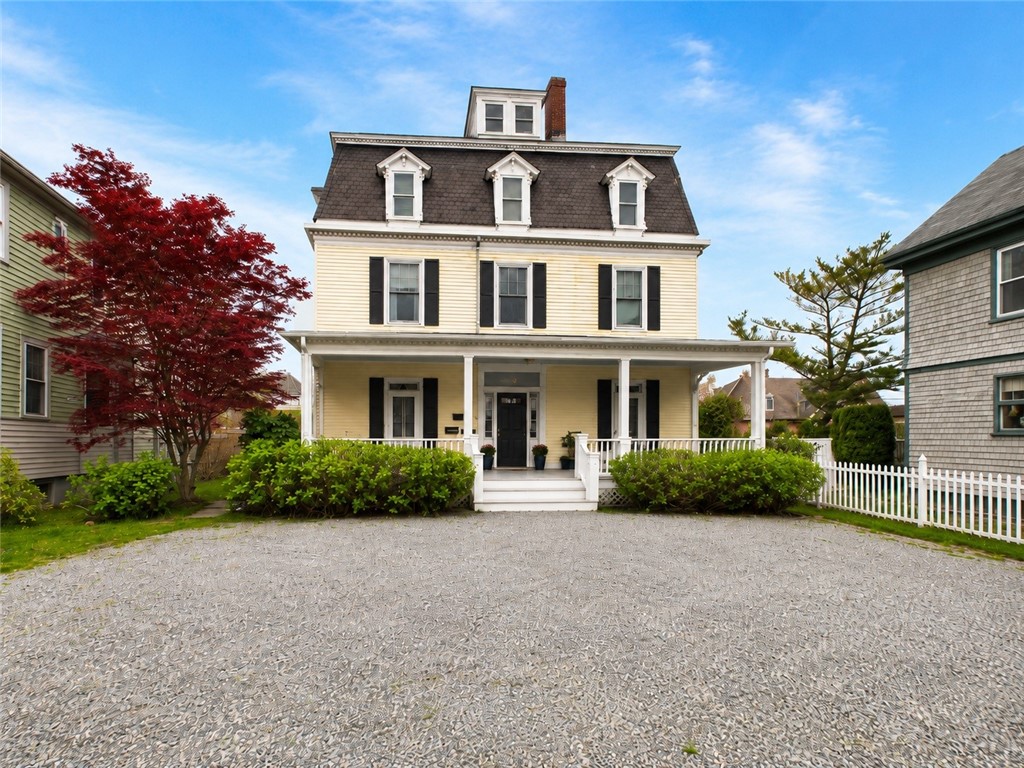 15 Narragansett Avenue 1