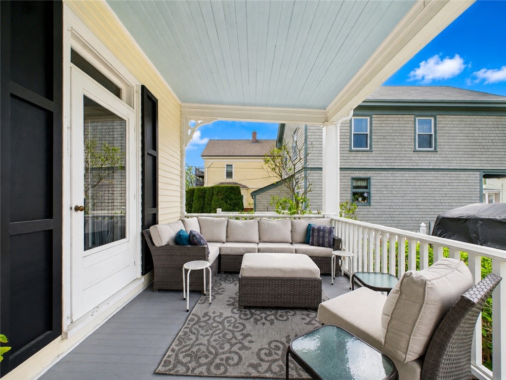 15 Narragansett Avenue 1