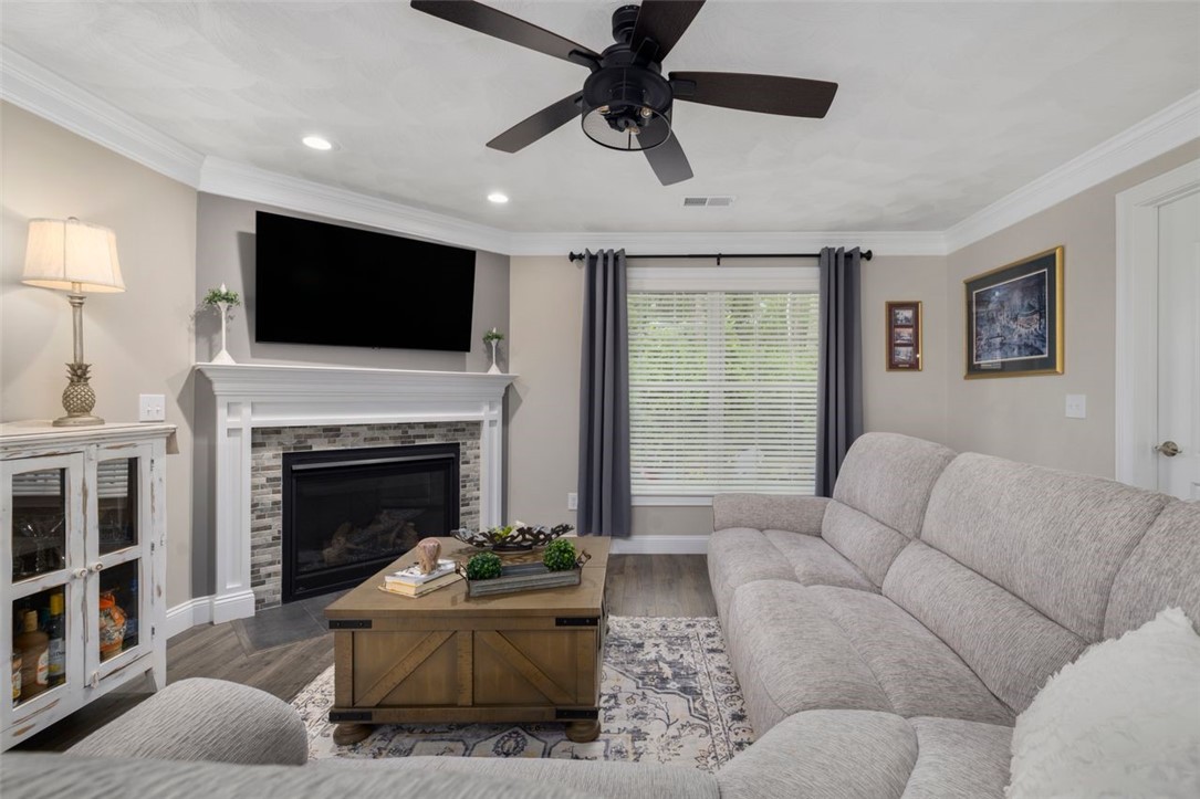 22 River's Edge Drive