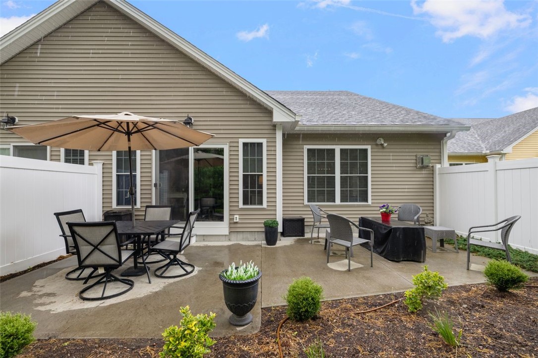 22 River's Edge Drive