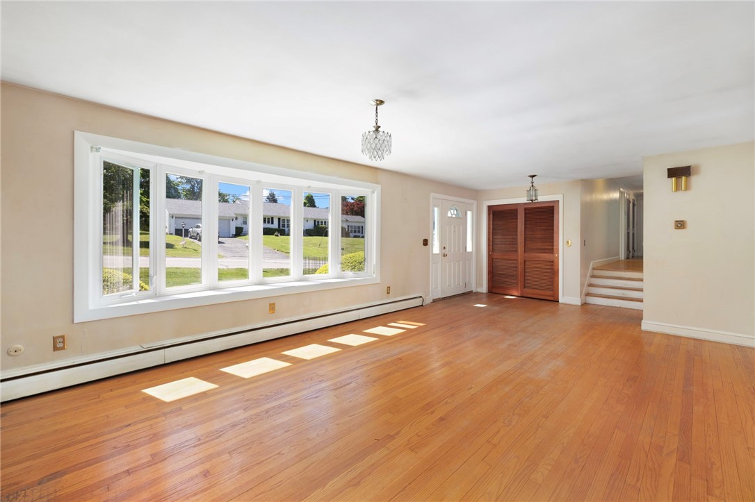 7 Westwood Drive