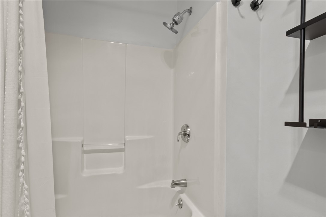 99 Allen Street 105