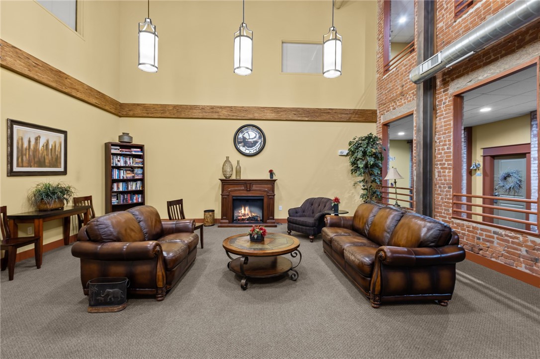 99 Allen Street 105