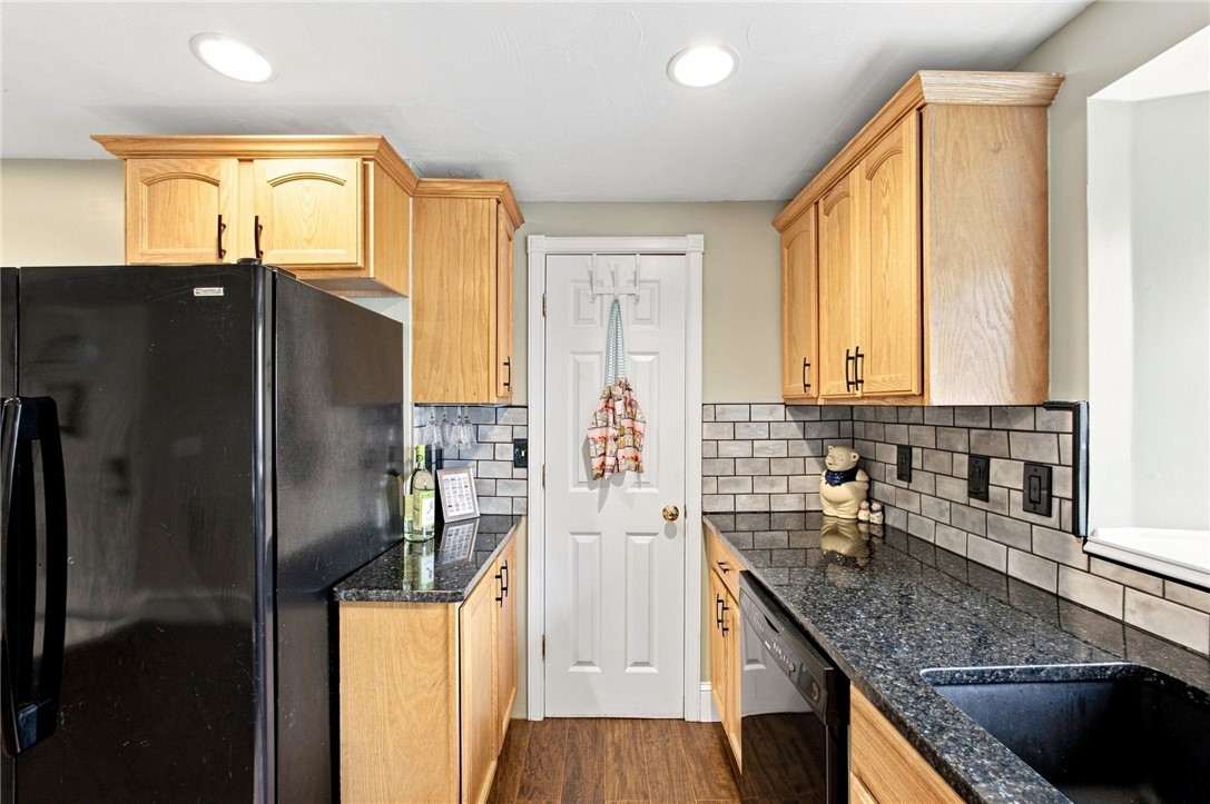 25 Stillwater Road 3