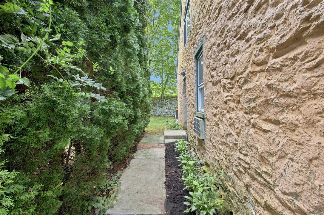 25 Stillwater Road 3