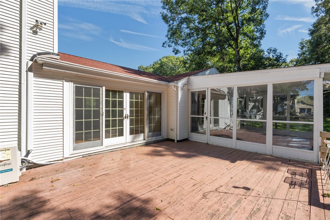 22 Carriage Drive