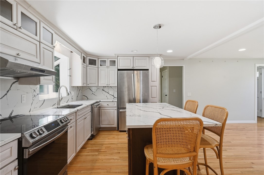 22 Carriage Drive
