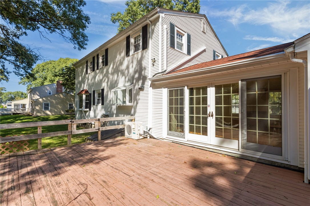 22 Carriage Drive