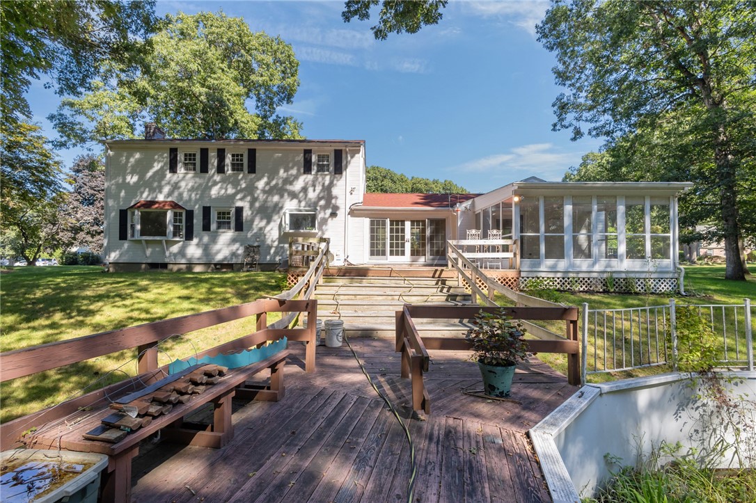 22 Carriage Drive
