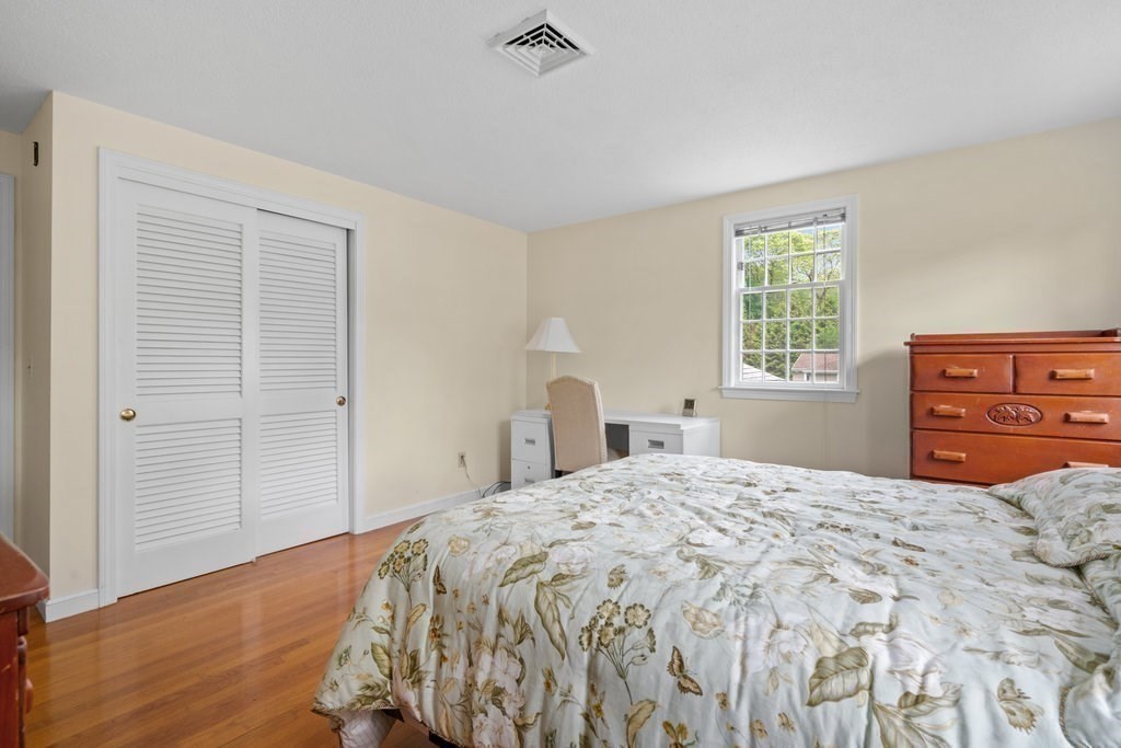 21 Stanford Dr