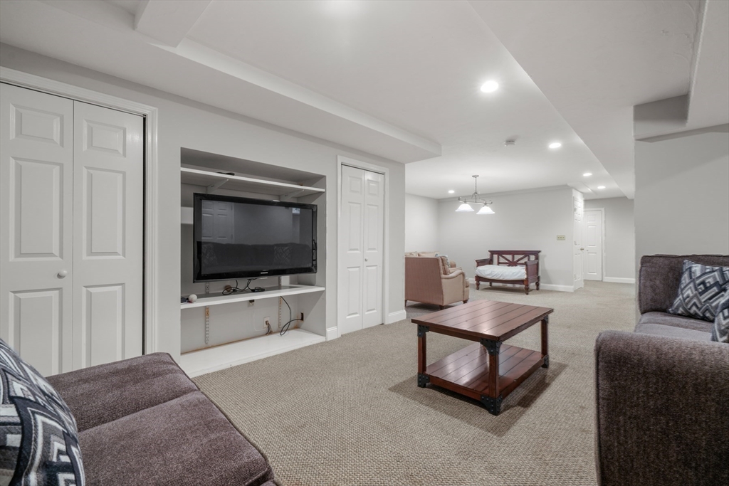 36 Maryknoll Dr
