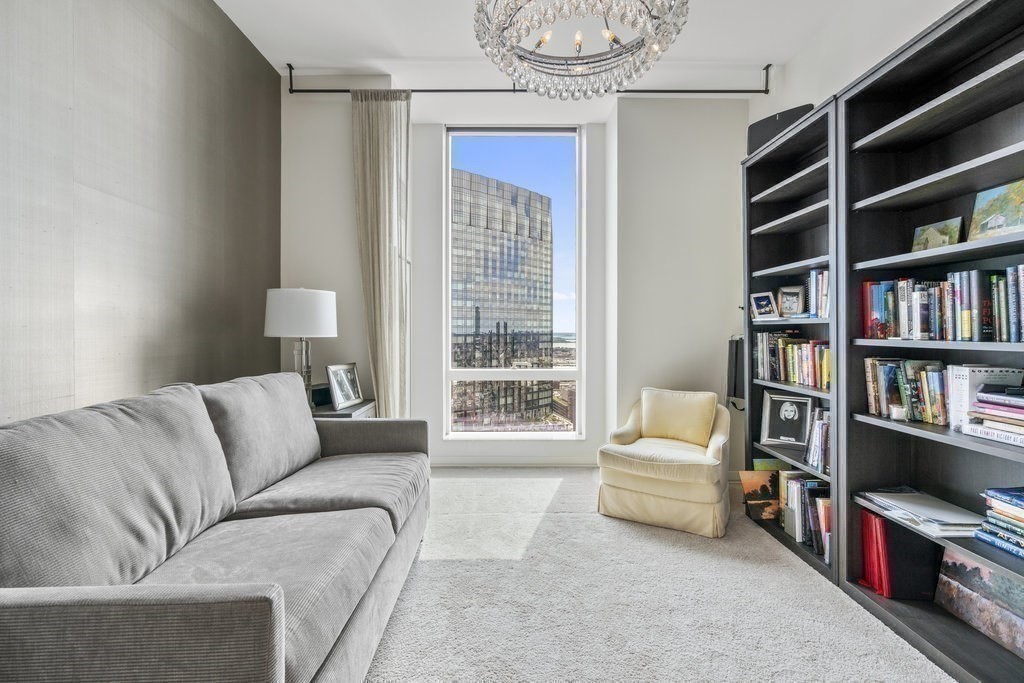 1 Franklin Street # 4906