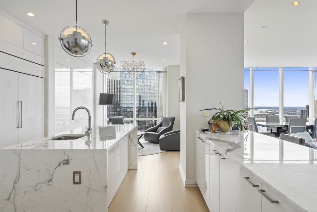 1 Franklin Street # 4906