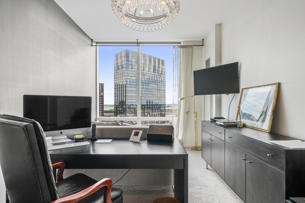 1 Franklin Street # 4906