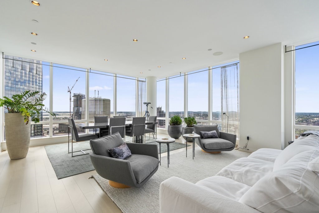 1 Franklin Street # 4906