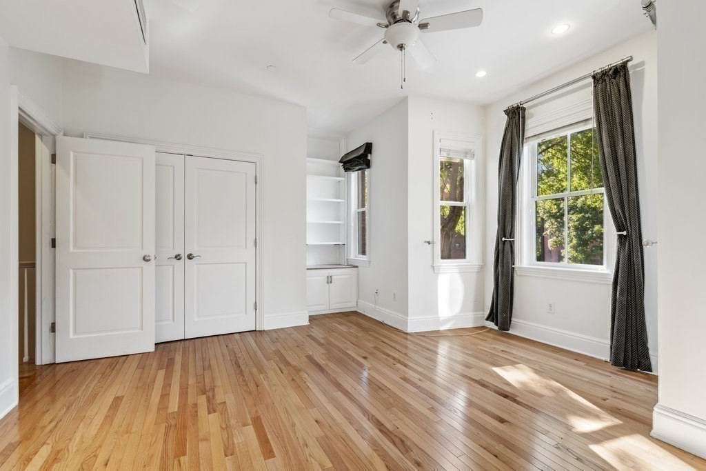 358 Columbus Ave # 1