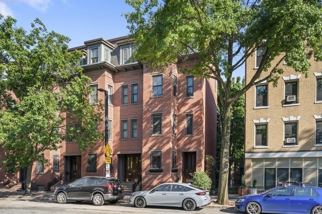 358 Columbus Ave # 1