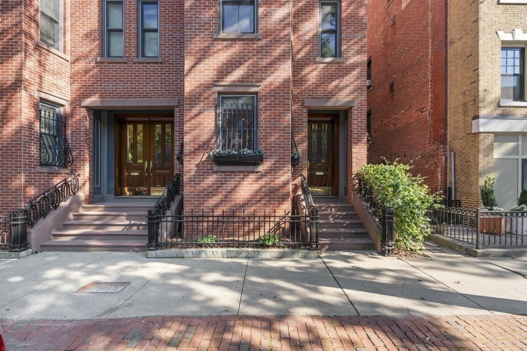 358 Columbus Ave # 1