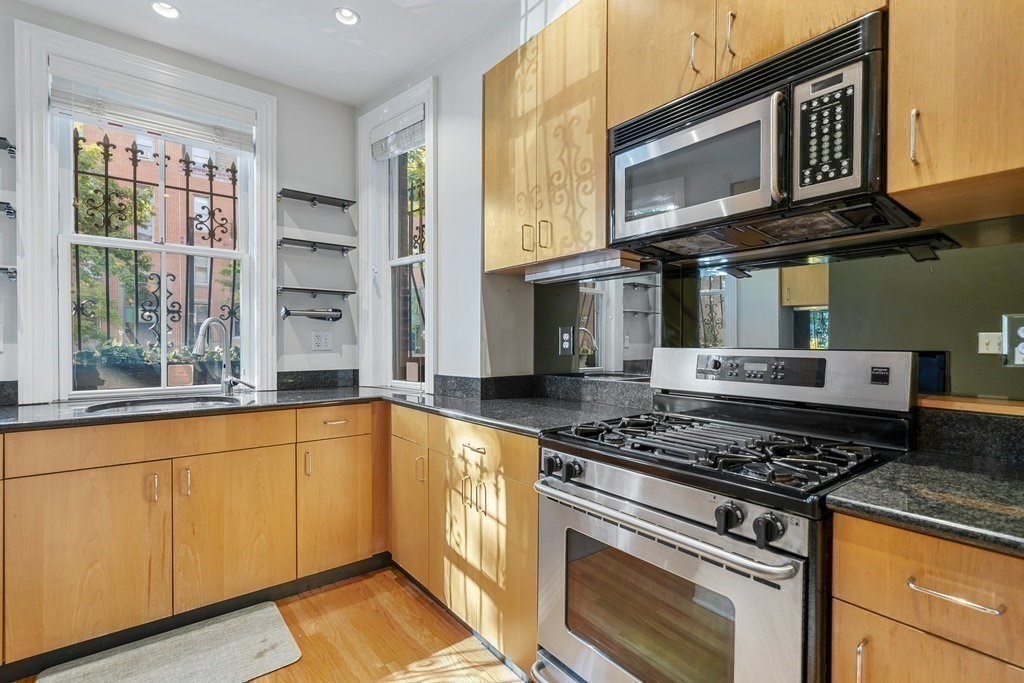 358 Columbus Ave # 1