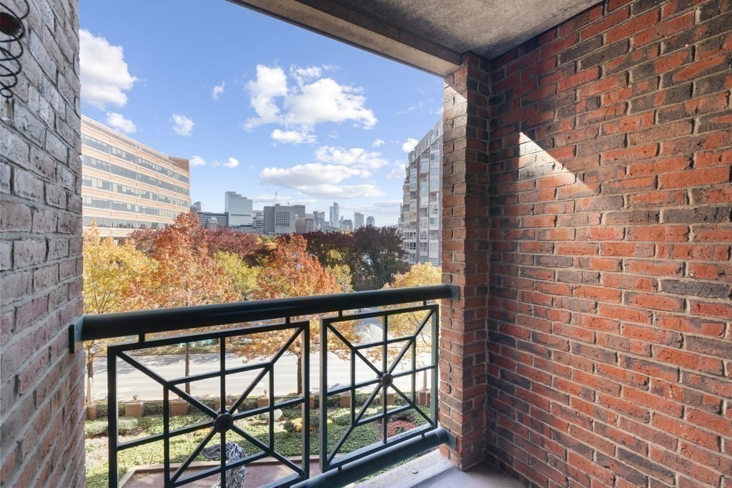 10 Rogers St # 507