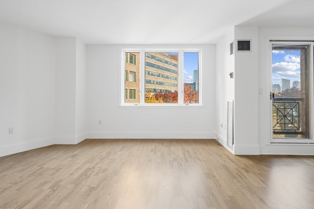10 Rogers St # 507