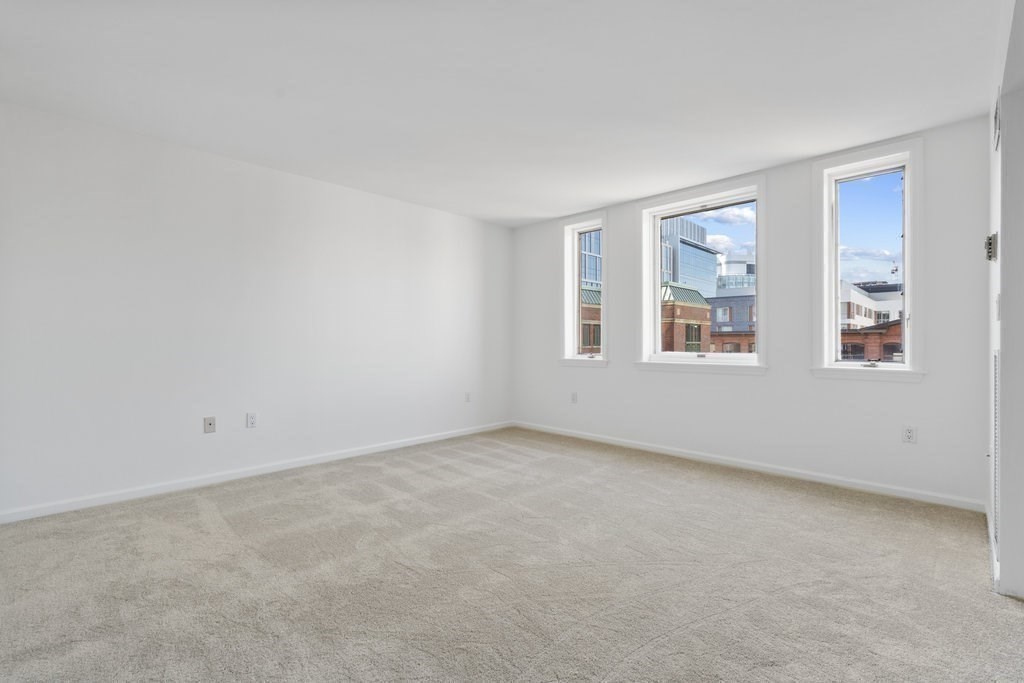 10 Rogers St # 507