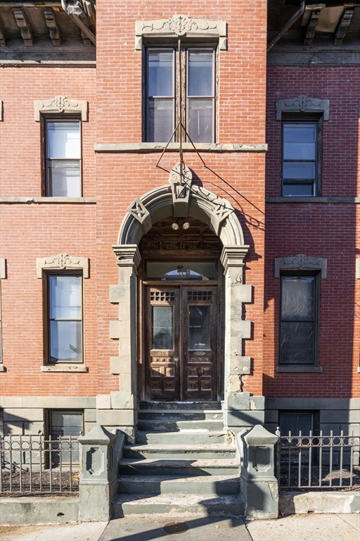 305 K Street