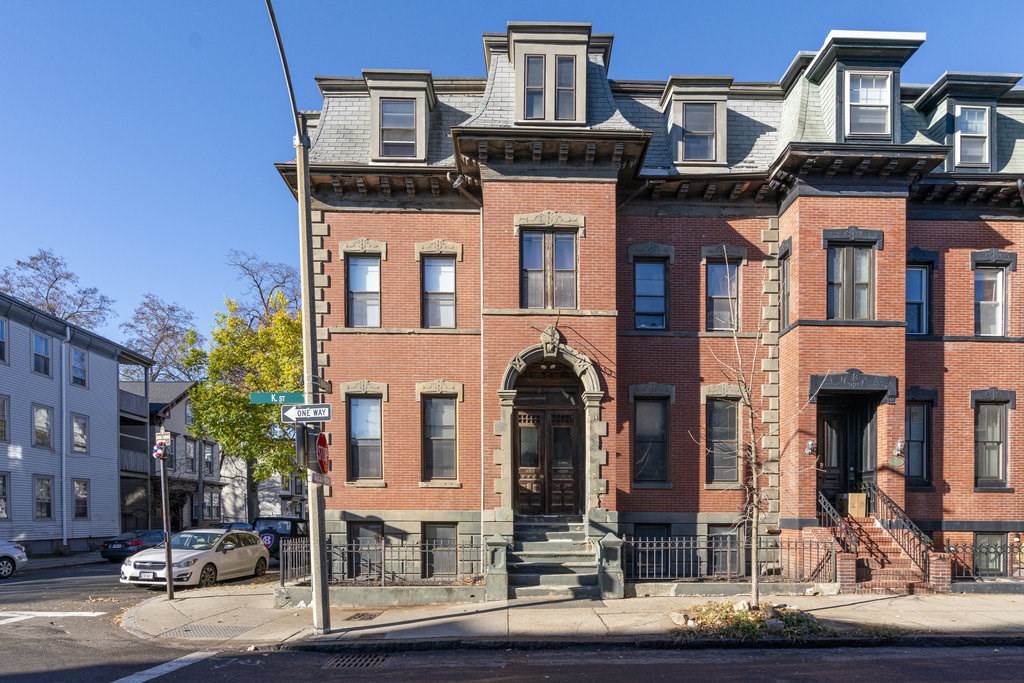 305 K Street