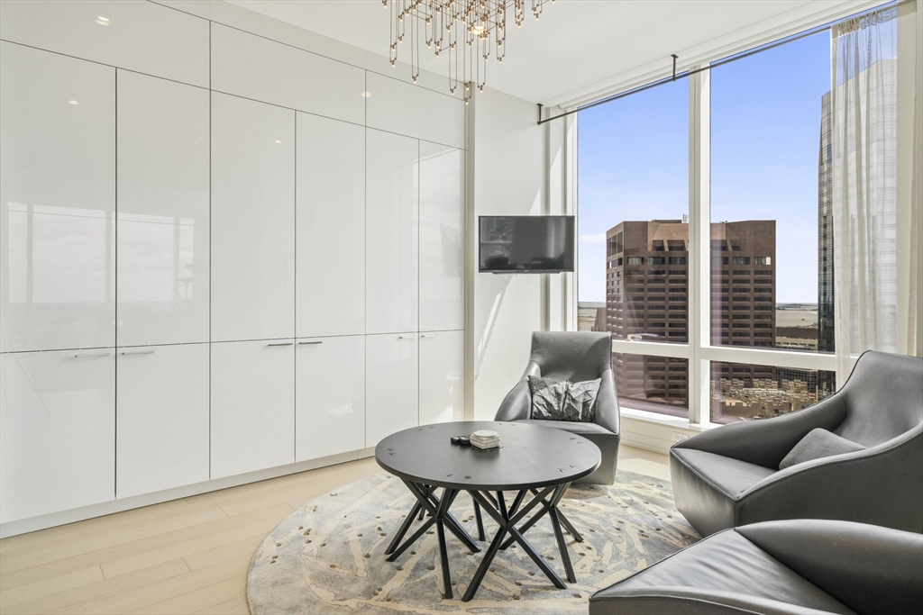1 Franklin Street # 4906