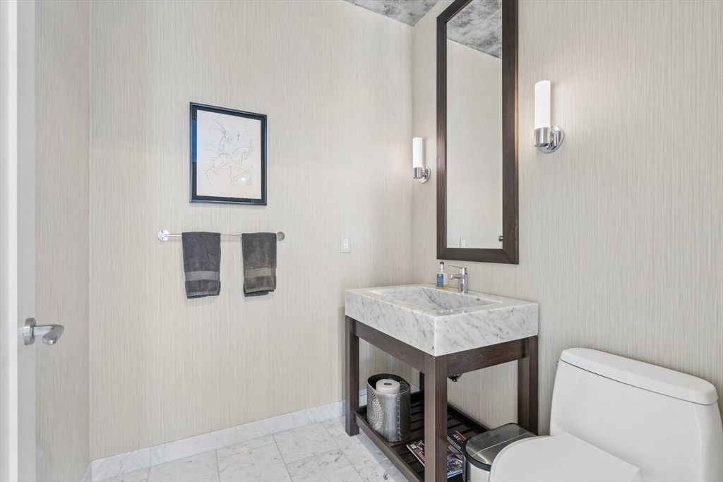1 Franklin Street # 4906