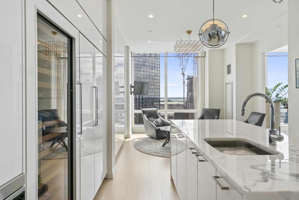 1 Franklin Street # 4906