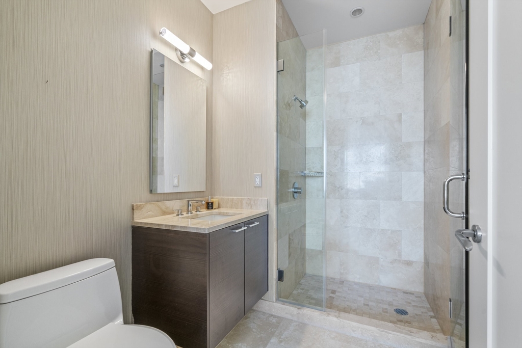 1 Franklin Street # 4906