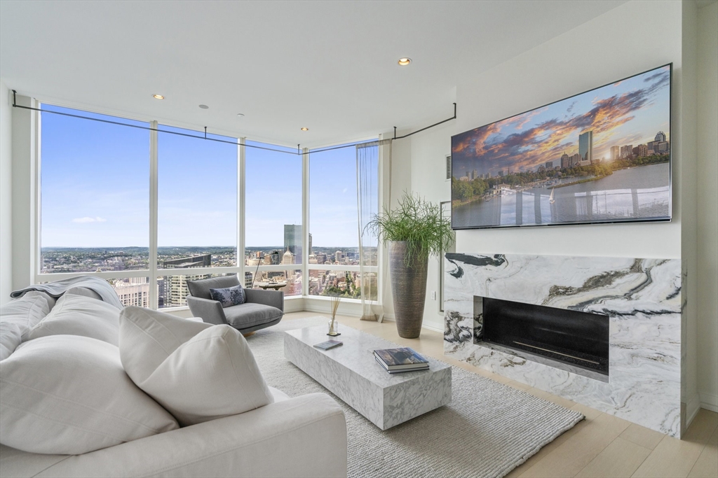 1 Franklin Street # 4906