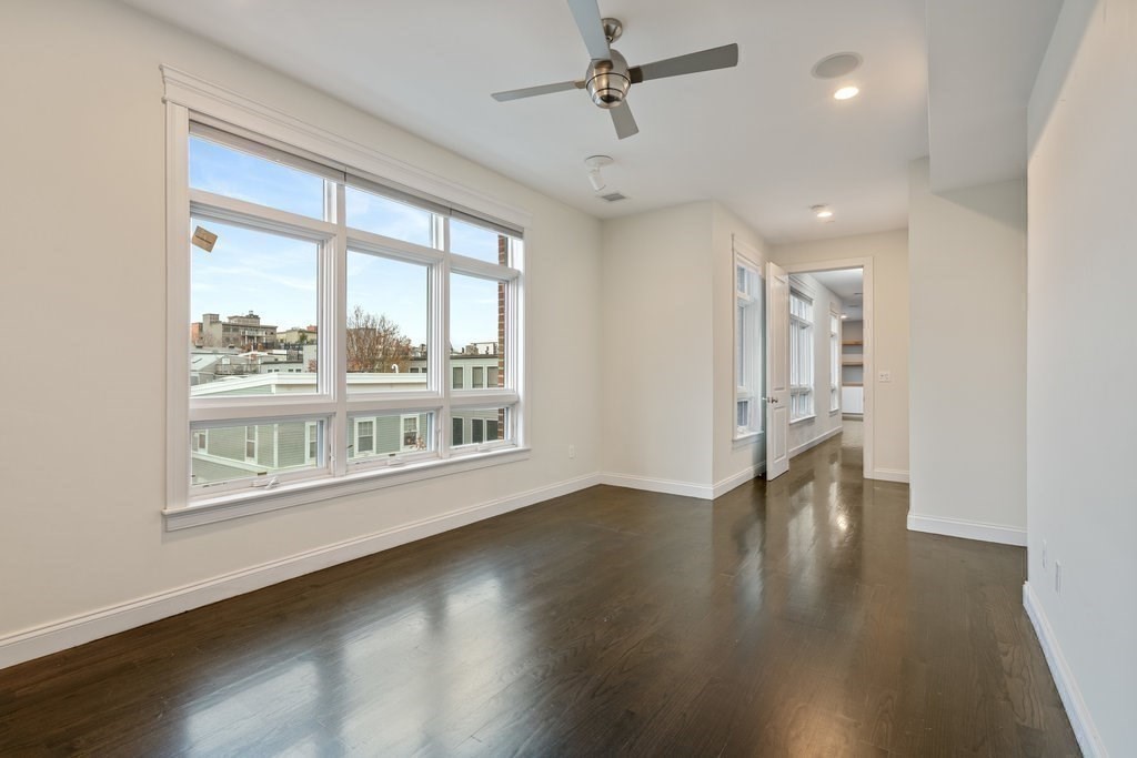 350 West 2nd St # 7